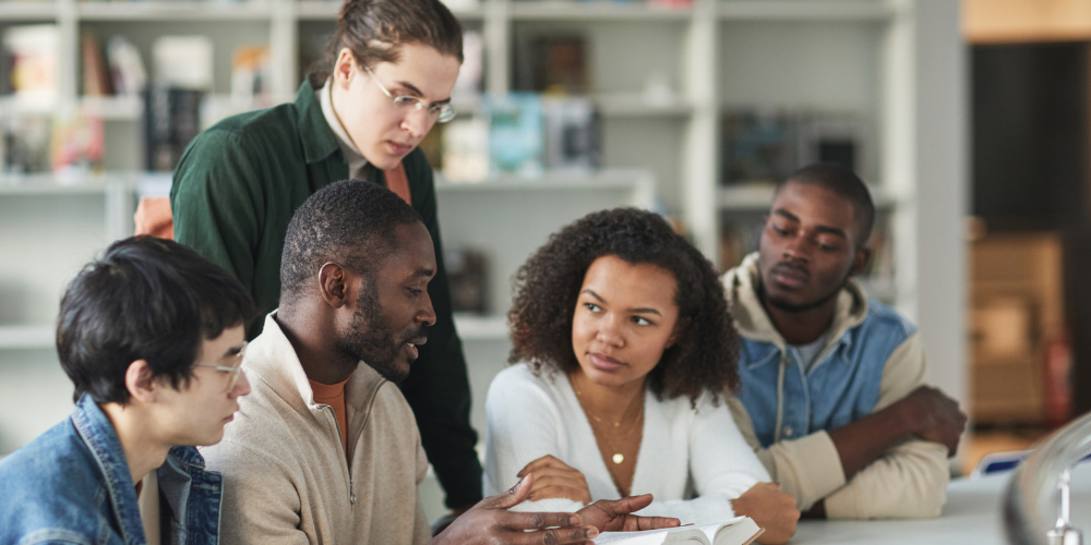 Hybrid Program: English Learners Book Club